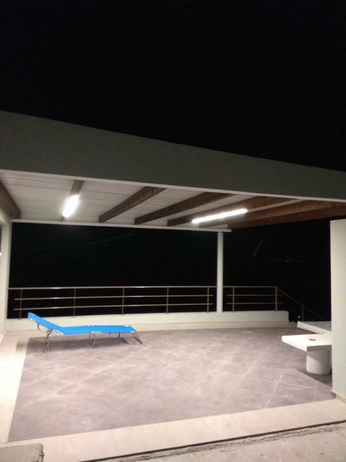 Villa Gusta Tholos  Luaran gambar